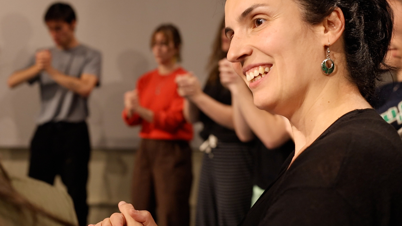 Nuria Castaño en una de sus clases de Voz para la actuación